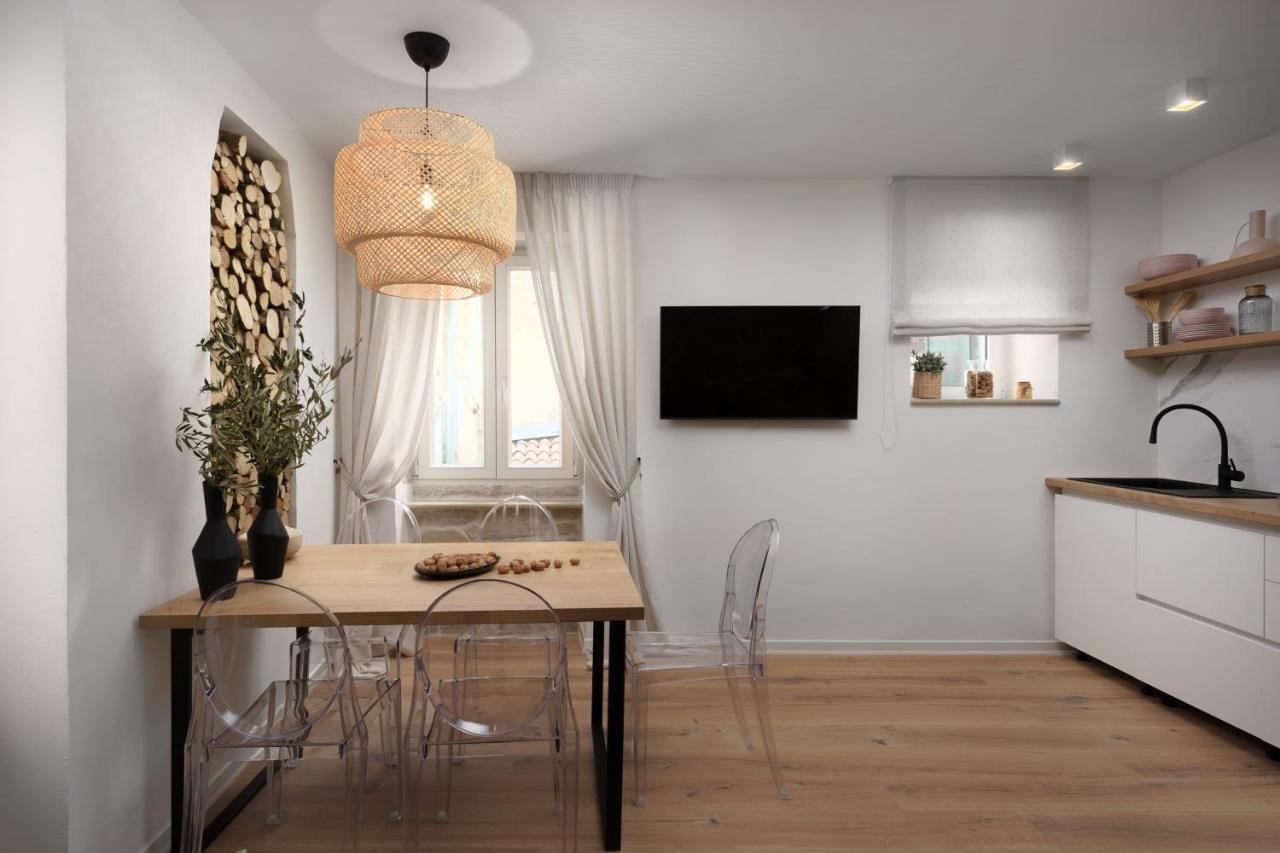 Apartment City Walls In Old Town Of Rovinj Ngoại thất bức ảnh